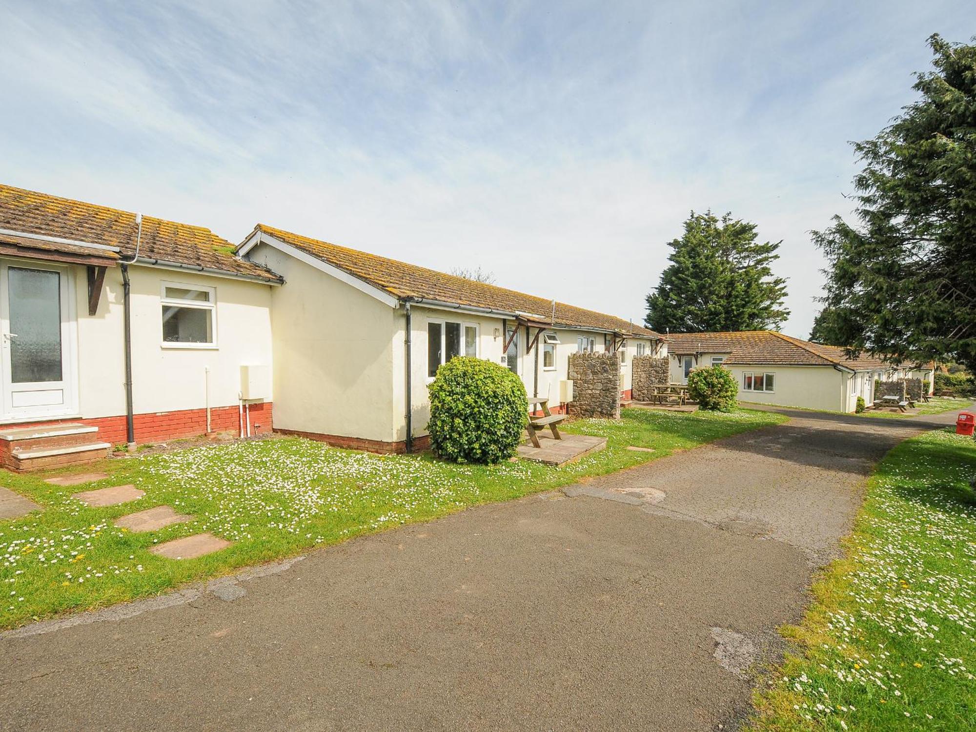 Tb Chalet T37 At Landscove Holiday Park Brixham Exterior photo